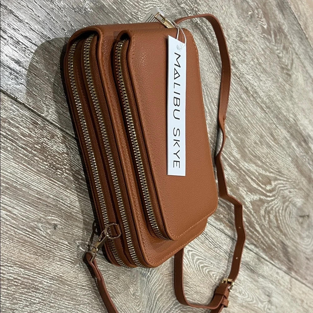 Malibu Skye Brown Crossbody Bag - Picture 8 of 8